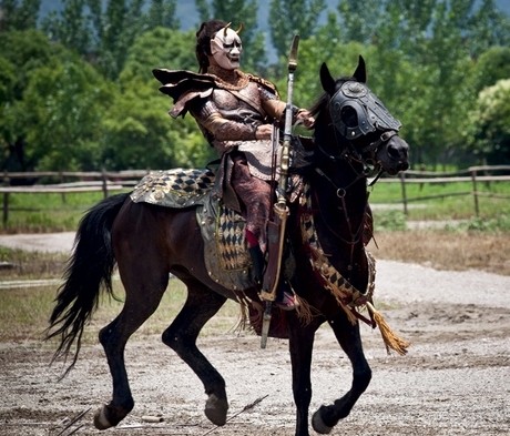 历史上真实的兰陵王不带面具?戴的只是头盔