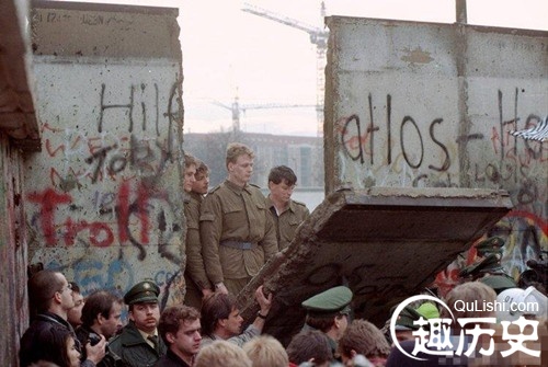 柏林墙倒塌是怎么回事?德国柏林墙的故事