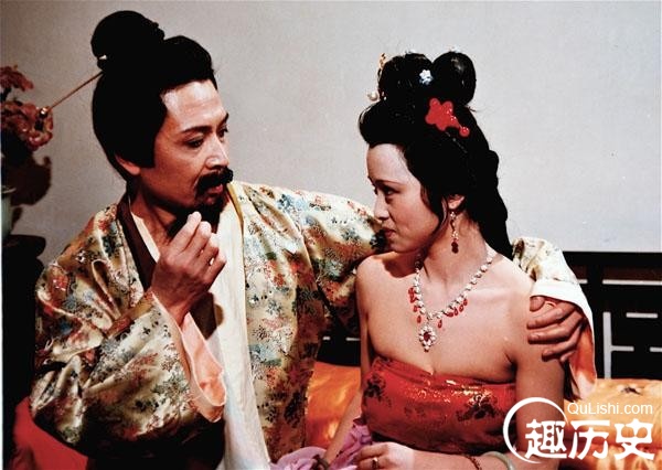 揭秘:秦可卿为什么身陷丑闻却还是好评如潮?