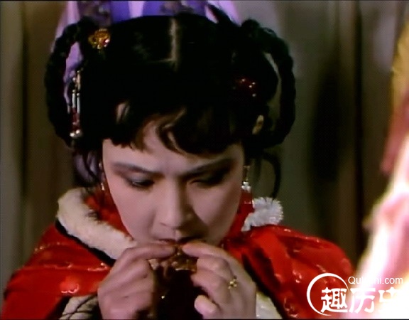 正文    薛宝琴早已许配给梅翰林之子,因而书中有"琉璃世界白雪红梅"