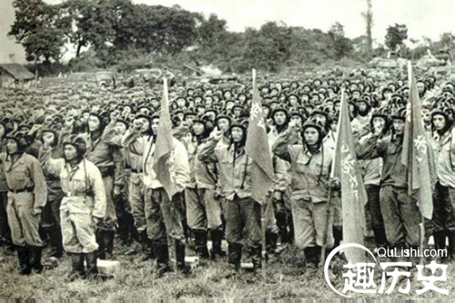 对越自卫反击战:战士死后手擎红旗不倒