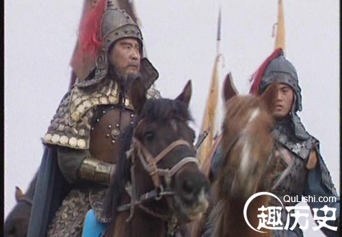 韩遂寇汉阳,汉阳太守傅燮战死.而