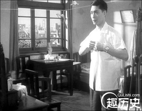 50至90年代的流行服装:的确良衬衫、列宁装