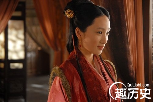 揭秘:为什么说袭人是红楼梦里最忠实的奴才? -趣历史