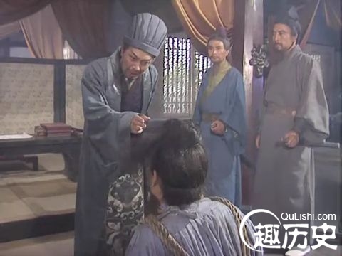 诸葛亮挥泪斩马谡是因为什么事?挥泪斩马谡的