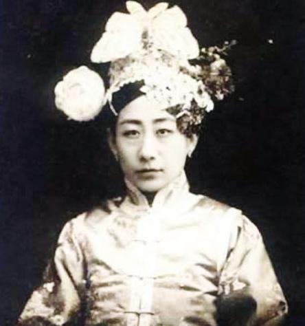 揭秘川岛芳子的生死之谜 大清格格怎么成了汉