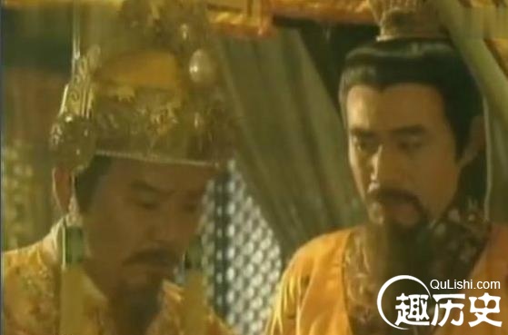 朱元璋嫡长子,明惠宗朱允炆之父,元至正十五年 (1355) 生于太平陈迪家。朱元璋称吴王时,立朱标为王世子,随宋濂学习经传。自幼受到悉心教导,太祖对他寄予厚望,多方培养。洪武元年 (1368) 正月,立为皇太子,正式确立了他为接班人。 朱标天性仁慈,对兄弟十分友爱,秦王朱樉、周王朱橚及晋王朱棡等曾多次有过,朱标从中调护求情,使他们免受责罚,在诸王中威信颇高。 洪武二十五年(1392年5月17日)病逝,八月附葬孝陵东,谥懿文。 建文元年追尊孝康皇帝,庙号兴宗。燕王朱棣靖难之役称帝后仍称懿文太子,南