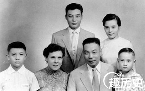 <em>蒋经国</em>在苏联和冯玉祥之<em>女</em>冯弗能隐秘成婚了吗
