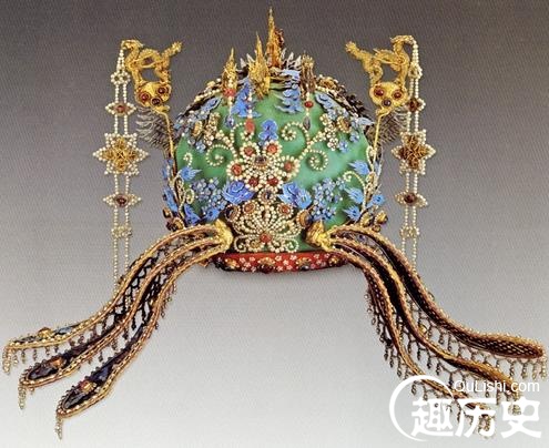 明朝服饰:明朝皇后燕居冠服