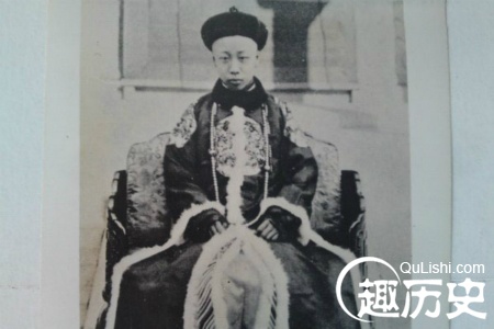 清朝末代皇帝溥仪:历史上少有哭着登上皇位