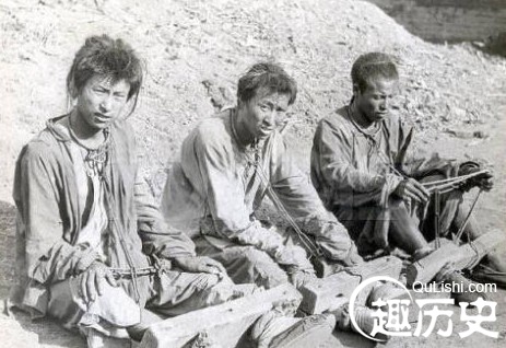 非血腥恐怖!清朝犯人上刑照真人版(组图)